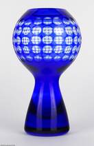 Marita Voigt, Harzkristall csiszolt kék üveg váza 1970