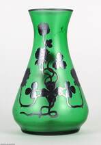 Carl Goldberg szecessziós zöld szatén üveg váza 20. század eleje