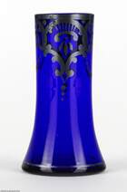 Osztrák szecessziós kobaltkék festett mini üveg váza 1920