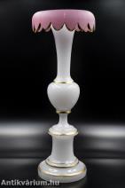 Kalcedon osztrák üveg váza fehér - rózsaszín 19. század második fele 43 cm