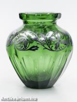 Moser art deco ezüst rátétes zöld üveg váza 20. század első fele 12 cm