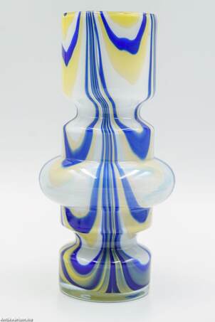 Carlo Moretti,  - Carlo Moretti opalin vintage üveg váza 1970 – Aukció – Gyűjteményárverezés: 2. üveg árverés, 2023. 01.