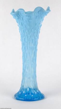  - Fenton váza 1. – Aukció – Gyűjteményárverezés: Első üveg árverés, 2022. 11.