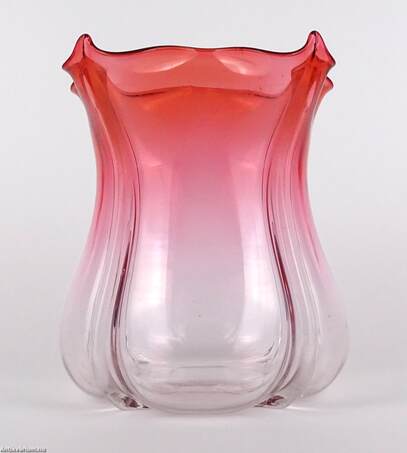 Frederick Carder,  - Frederick Carder - Steuben szecessziós üveg váza 20. század eleje – Aukció – Gyűjteményárverezés: 2. üveg árverés, 2023. 01.