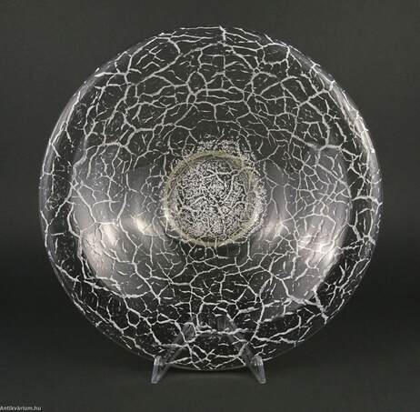 Johann Loetz Witwe,  - Loetz osztrák art deco üveg tál 1930 29 cm – Aukció – Gyűjteményárverezés: 2. üveg árverés, 2023. 01.