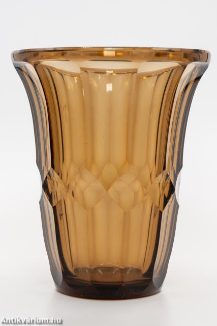 Josef Hoffmann,  - Moser váza 15. – Aukció – Gyűjteményárverezés: 3. üveg árverés, 2023. 04.