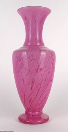Archimede Seguso,  - Muránó-Seguso pink üveg váza 20. század első fele 32 cm – Aukció – Gyűjteményárverezés: 2. üveg árverés, 2023. 01.